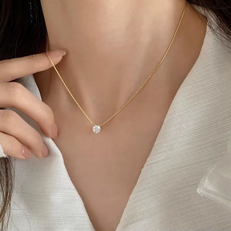 1PCS Gold-Color Necklace Ms Simple Fashion Peach Heart Engraved Love Collarbone Chain Sweet Love Pendant Necklace Jewelry Gifts